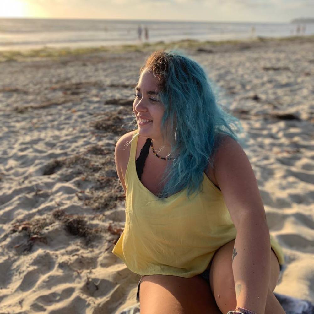 Meet your Posher, Izzy